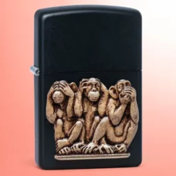 Zippo upaljač - Tri majmuna, crna mat, proizvedeno u SAD